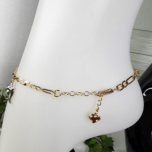 Tricolor Gold Stainless Steel Ankle Bracelet with Dolphin Charms New - Picture 5 of 6